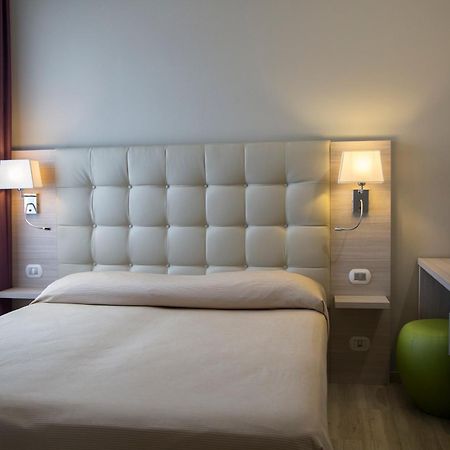 Hotel San Francesco Borgomanero Kültér fotó